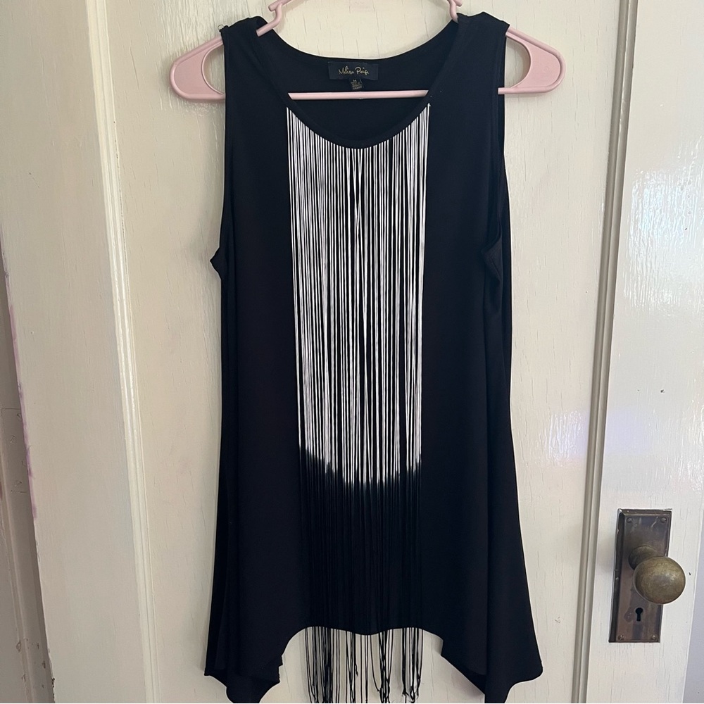 MELISSA PAIGE SLEEVELESS SHIRT- SIZE M - Minor Flaws See Pic FRINGE TANK TOP